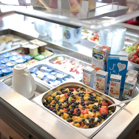 Отель The 1932 & Cap D'antibes - Mgallery Collection Жуан-ле-Пен